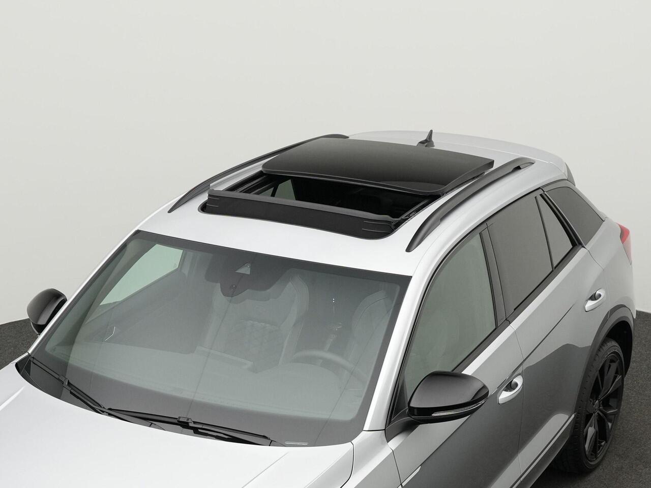 Volkswagen T-Roc 1.5 TSI 150 pk DSG R-Line Edition | Panoramadak | Achteruitrijcamera | Stoelverwarming | Sportonderstel