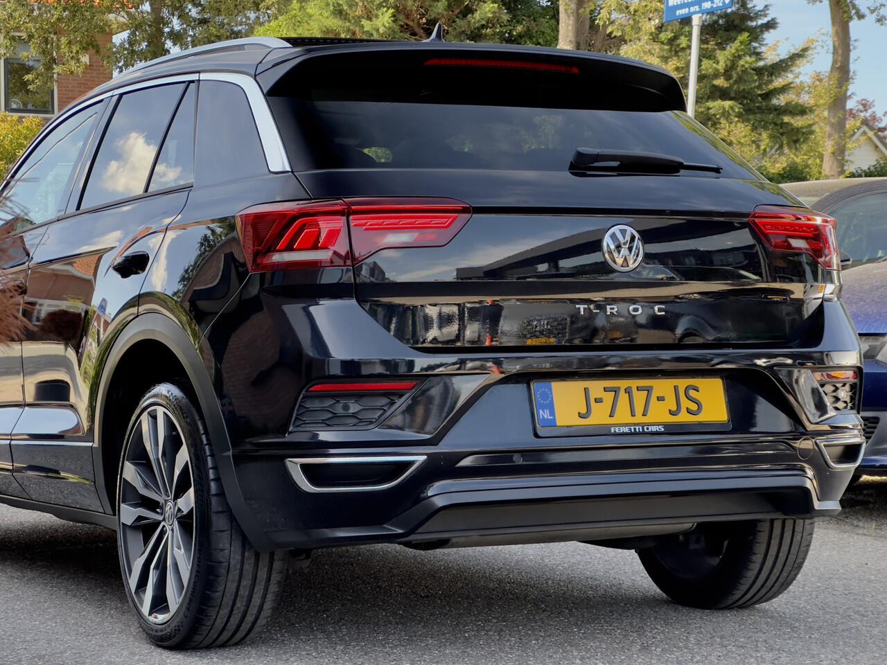 Volkswagen T-Roc 1.5 TSI AUT7 SPORT 2X R-LINE 104D.KM PANODAK 20 INCH-LMV NAVI CAMERA DIGI-DASH APPLE-CARPLAY LED PDC