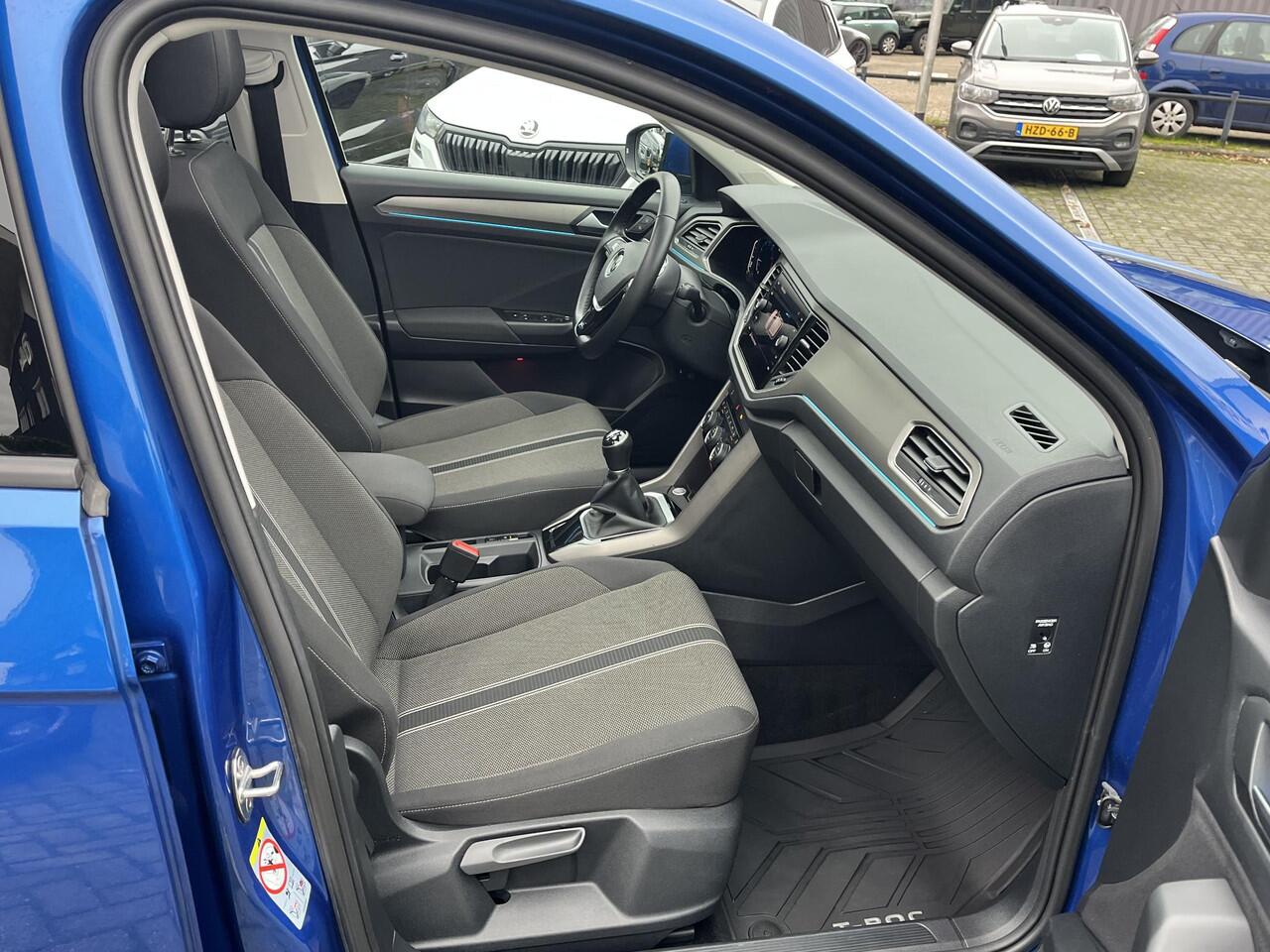 Volkswagen T-Roc 1.0 TSi Style Business | NAV. | PANORAMA | CAMERA | 18" |