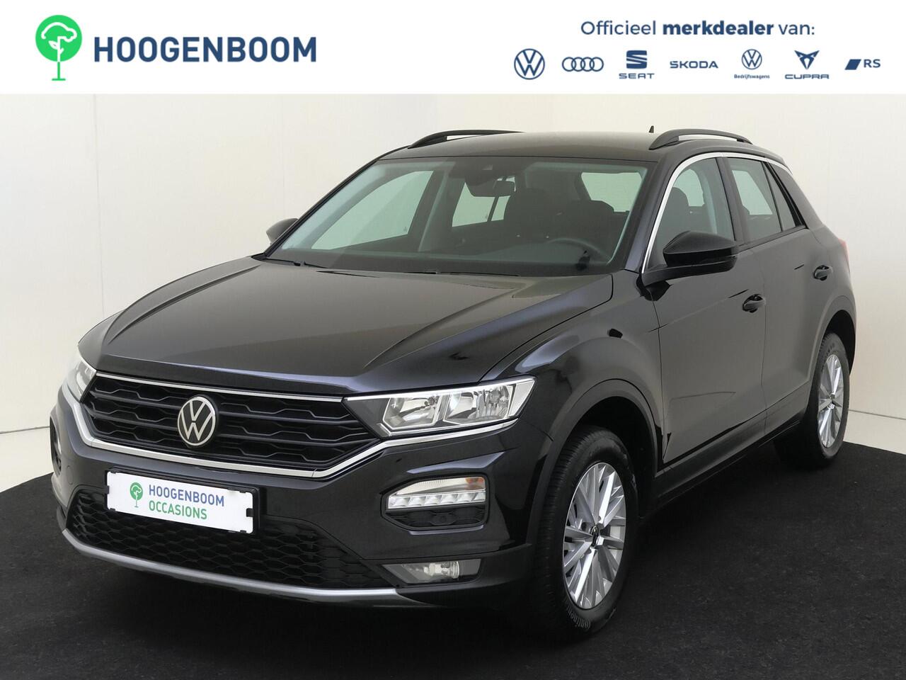 Volkswagen T-Roc 1.5 TSI Style | Trekhaak | Achteruitrijcamera | Parkeersensoren | Adaptieve cruise control | CarPlay | Navigatie | Draadloze telefoonlader |
