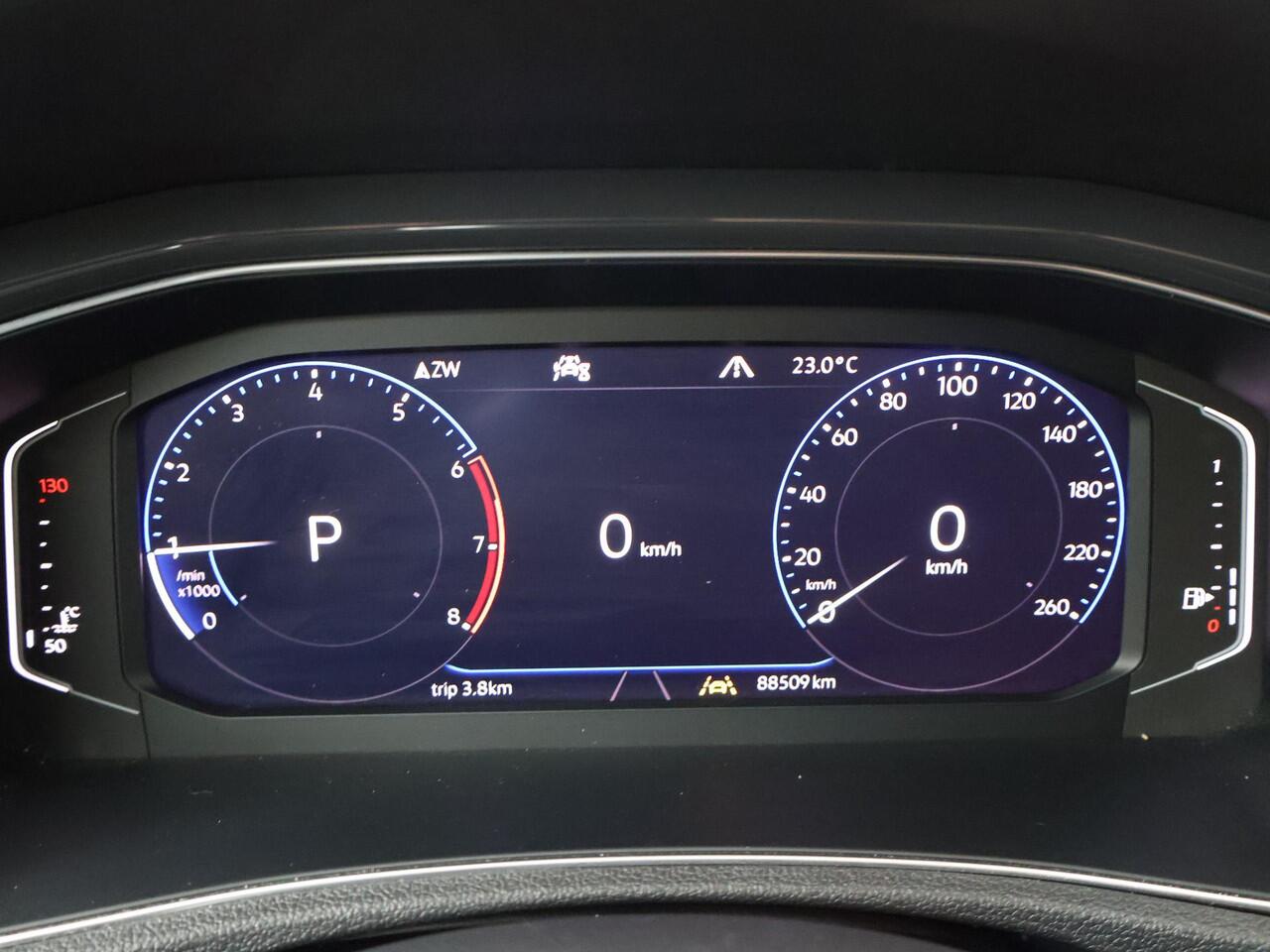 Volkswagen T-Roc 1.5 TSI Sport Business R | 150 PK | Automaat | Panoramadak | Beats audio | R-Line |