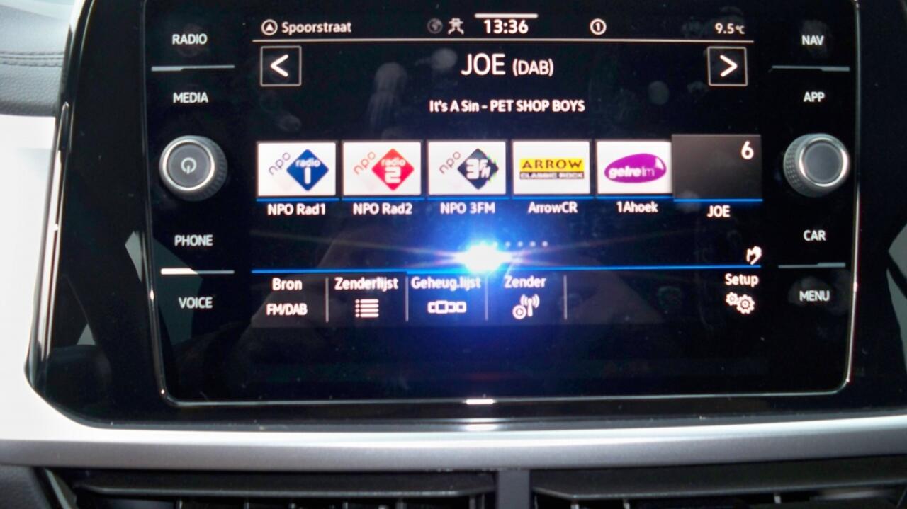 Volkswagen T-Roc 1.0 TSI Life Navi Apple Carplay Camera PDC