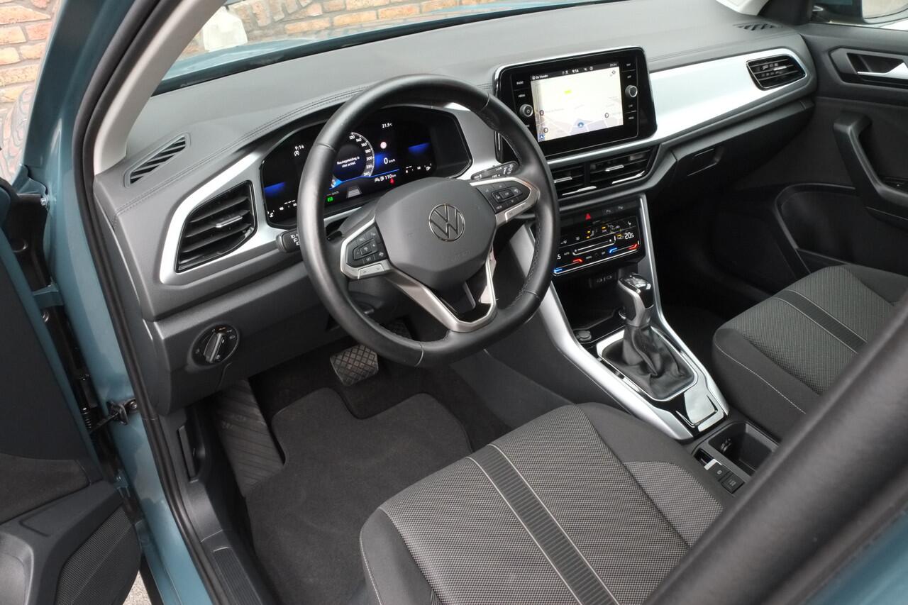 Volkswagen T-Roc 1.5 TSI Life Business Navigatie, Virtual cockpit