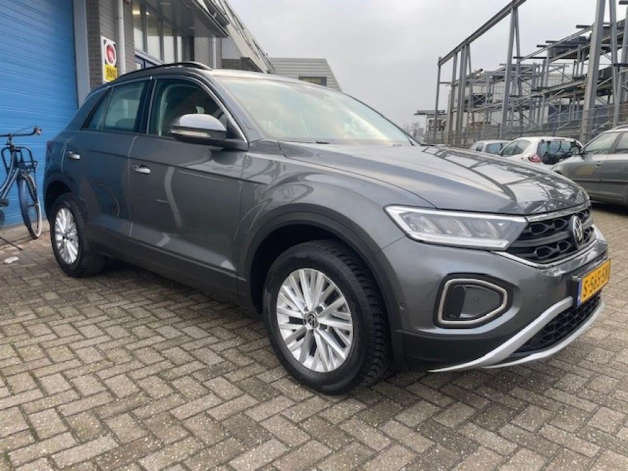 Volkswagen T-Roc 1.0 TSI LIFE BUSINESS