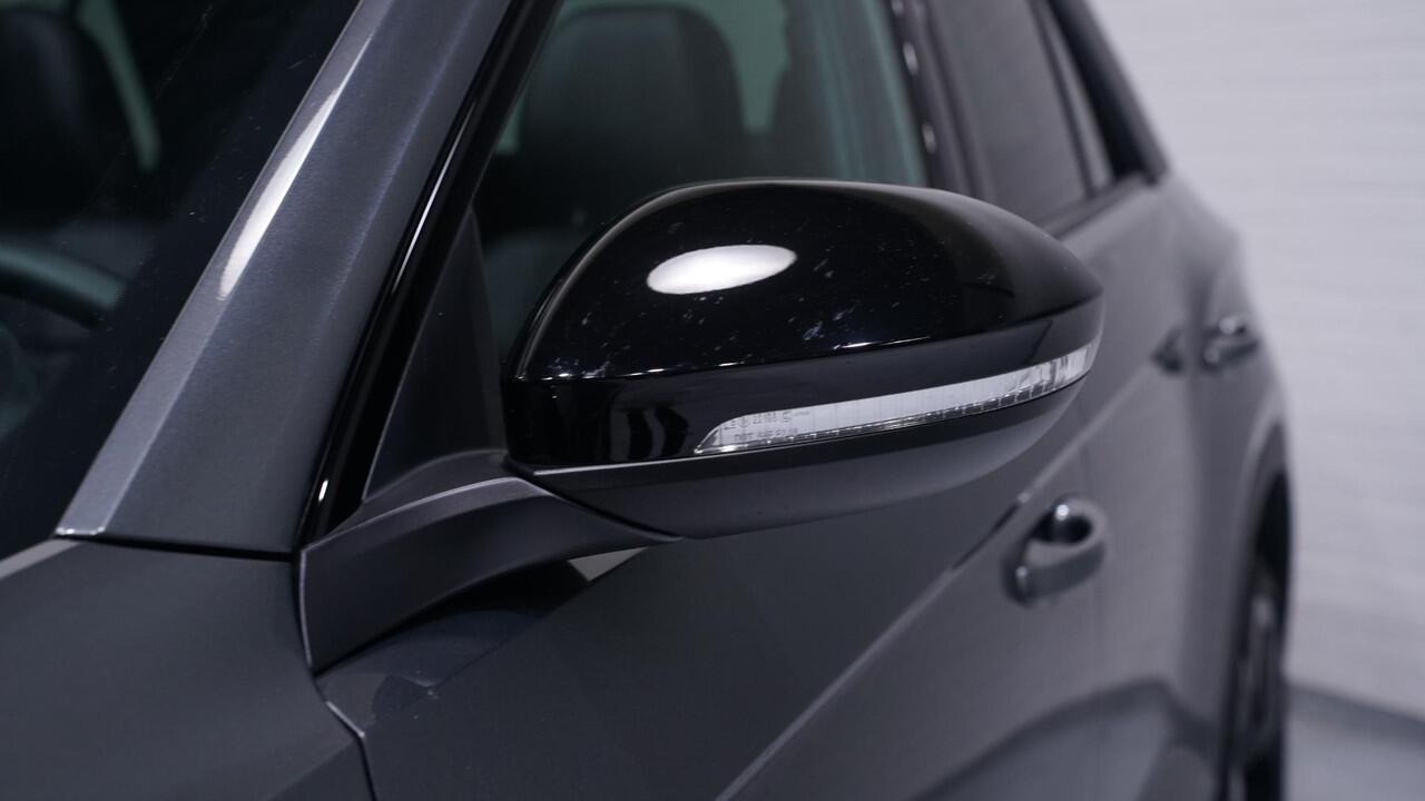 Volkswagen T-Roc 1.5 TSI R Line Black Edition 150 pk Pano, Camera ACC, Virtual Cockpit, Apple Carplay, Stoel/Stuurverwarming