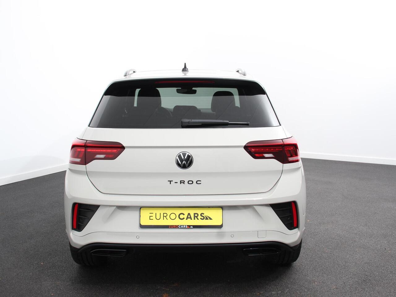 Volkswagen T-Roc 1.5 TSI R-Line+Blackpack Climate control | Adaptieve cruise control | Panoramadak | LED | Navigatie | Achteruitrijcamera | Parkeersensoren | Apple Carplay/ Android Auto | Radio