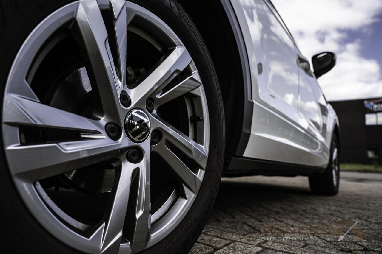 Volkswagen T-Roc 1.5 TSI R-Line / Panoramadak / IQ-light / Virtual Cockpit