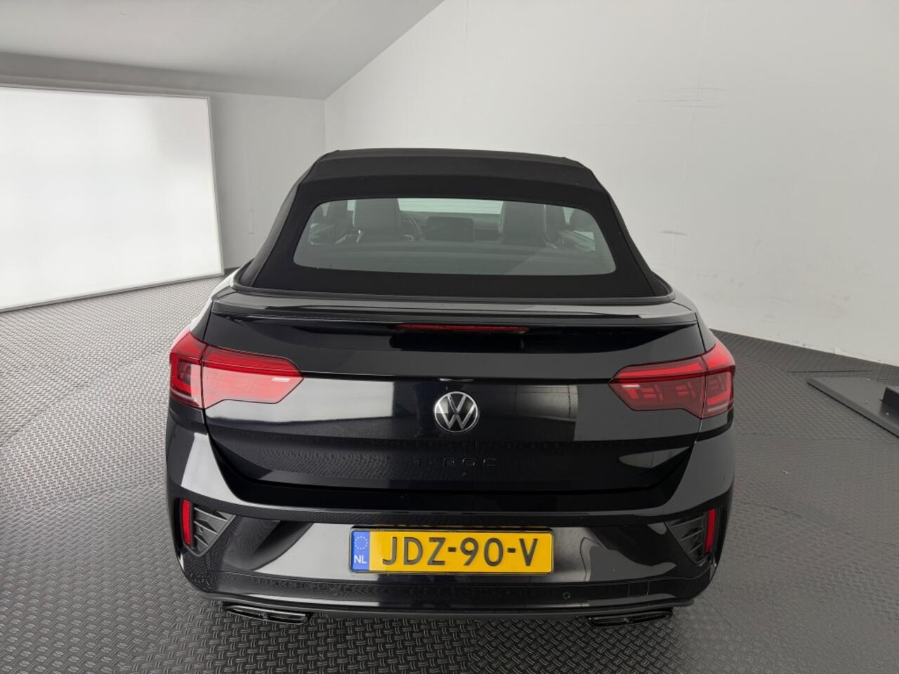 Volkswagen T-Roc 1.5 TSI R-Line Leer/navi/adap.cruise/winterset