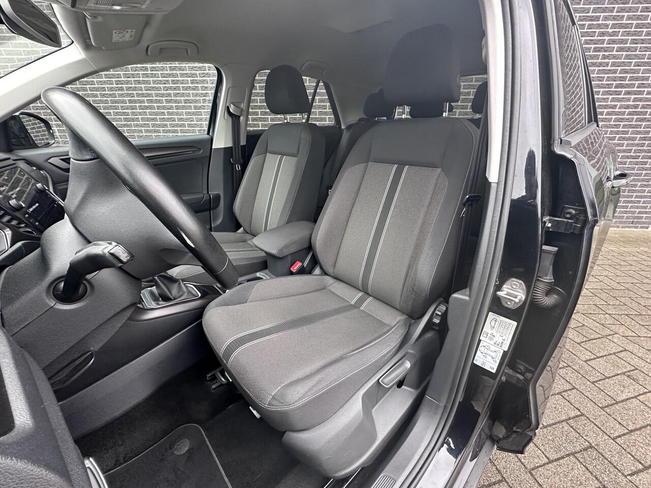 Volkswagen T-Roc 1.0 TSI Sport | Navigatie | Park Pilot | Apple CarPlay/Android Auto