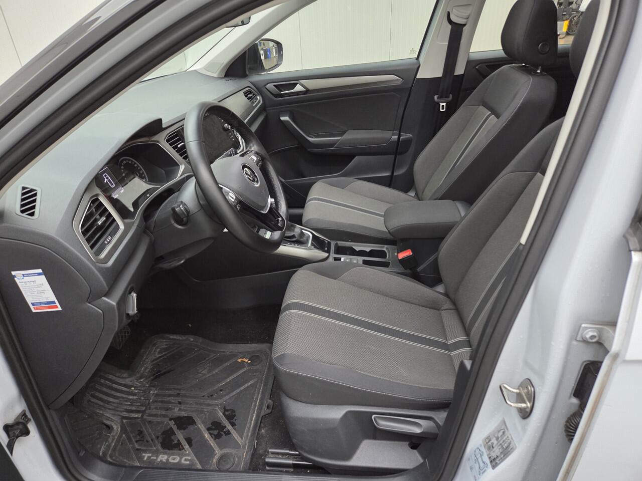 Volkswagen T-Roc 1.5 TSI Style Business | DSG | Camera | Pano | Clima |*