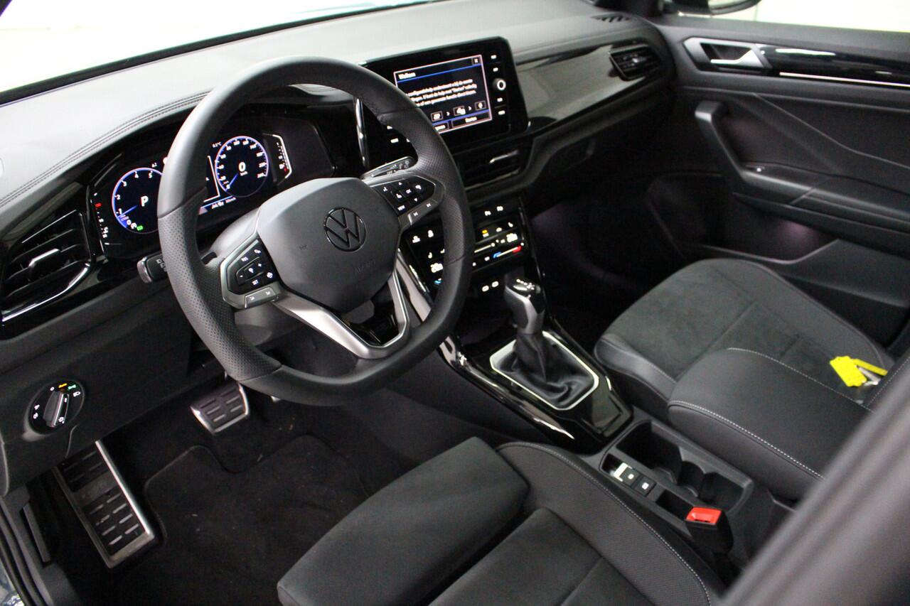Volkswagen T-Roc 1.5 TSI 150PK R-Line Blackstyle Navigatie | 18" Velgen Nevada | Climate Control | IQ-Light Led