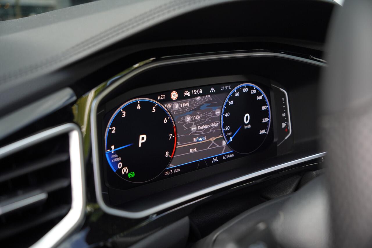 Volkswagen T-Roc 1.5TSI/150pk R-Line DSG Automaat|2025|Panoramadak|18"LMV|Navi|Virtual Cockpit|PDC+Assist+Camera|Cruise+ACC|Keyless+El.achterklep+Sensor