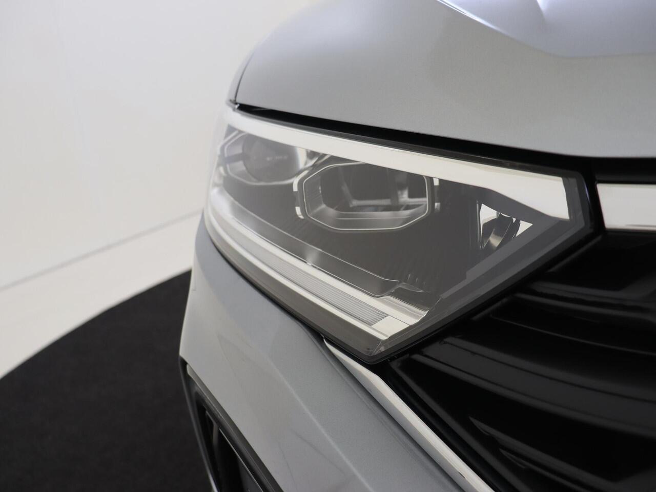 Volkswagen T-Roc Life Edition | 'App-Connect' draadloze smartphone integratie | 'App-Connect' draadloze smartphone integratie | Afstandscontrolesysteem (Front Assist)