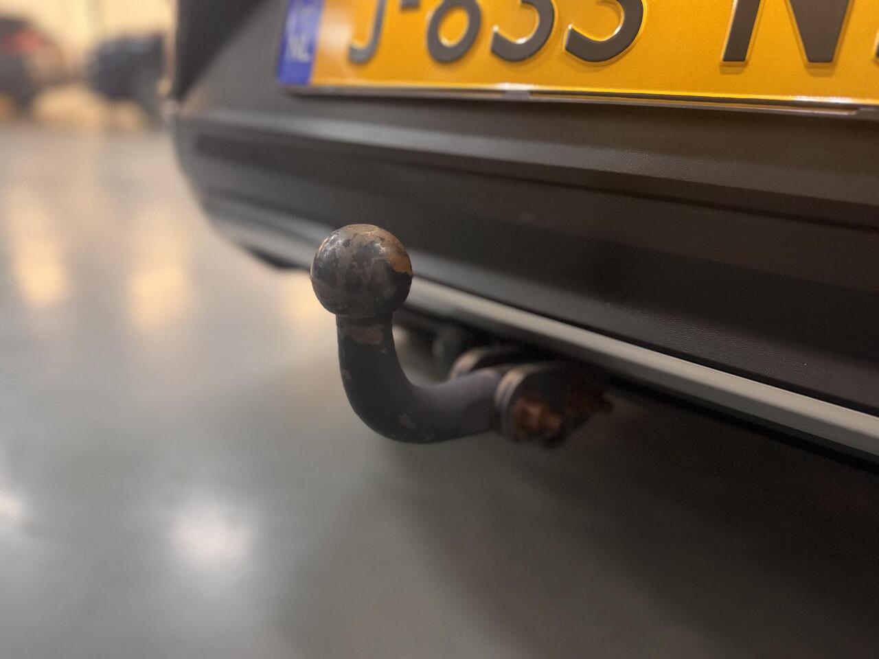 Volkswagen T-Roc 1.5 TSI 150pk DSG Automaat Style Navi Camera Trekhaak 1e Eigenaar Dealeronderhouden