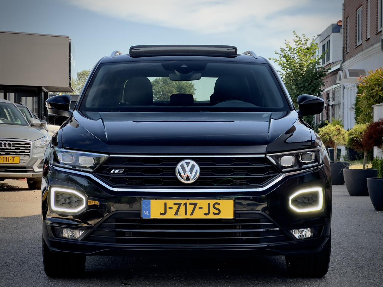 Volkswagen T-Roc 1.5 TSI ACTIE! BETAAL NU 50% 14950 DE REST IN 2JR RENTEVRIJ FINANCIEREN