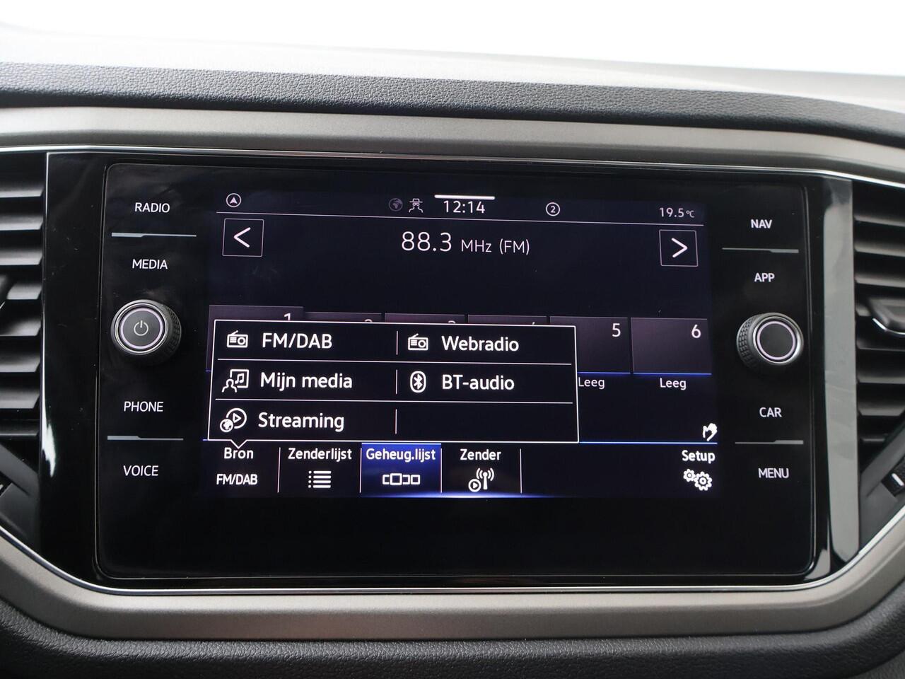 Volkswagen T-Roc 1.0 TSI Style | 110 PK | Navigatiesysteem | Adaptive cruise control | Apple Carplay/Android Auto |