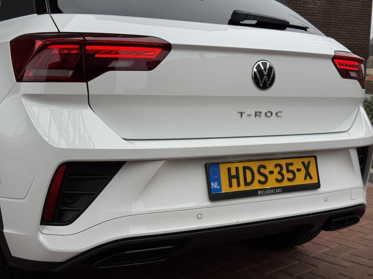 Volkswagen T-Roc 1.5 TSI 150PK R-Line Pano Automaat Navi Camera Facelift