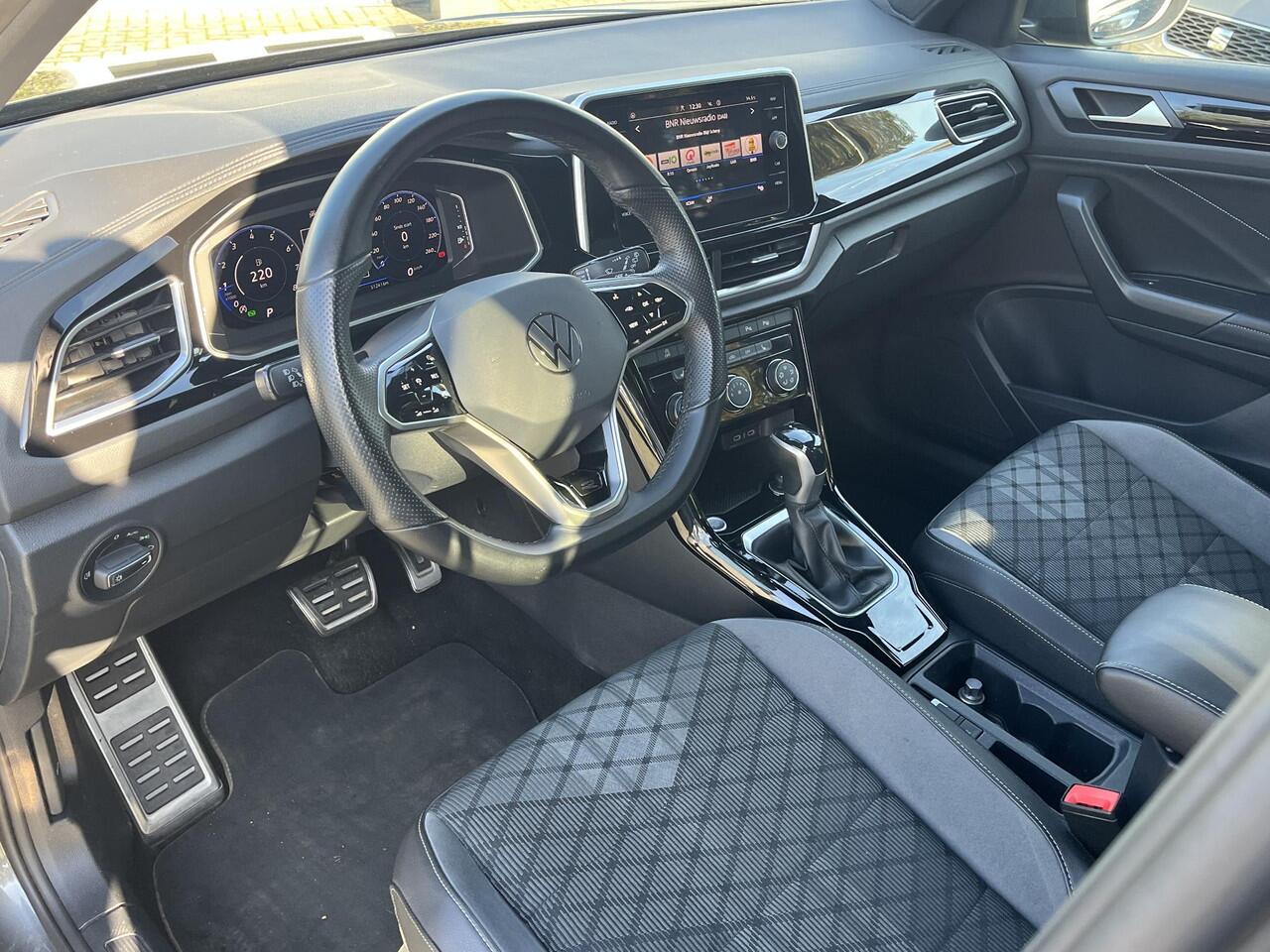 Volkswagen T-Roc 1.5 TSi DSG R-Line (2X) | 5 JAAR FABRIEKSGARANTIE!! |