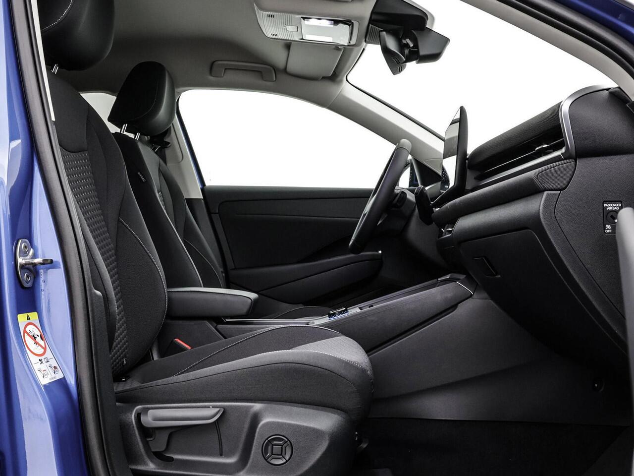 Volkswagen T-Roc Life First Edition 1.5 eTSI 116 PK 7 versn. DSG · Comfort pakket · Achteruitrijcamera ·