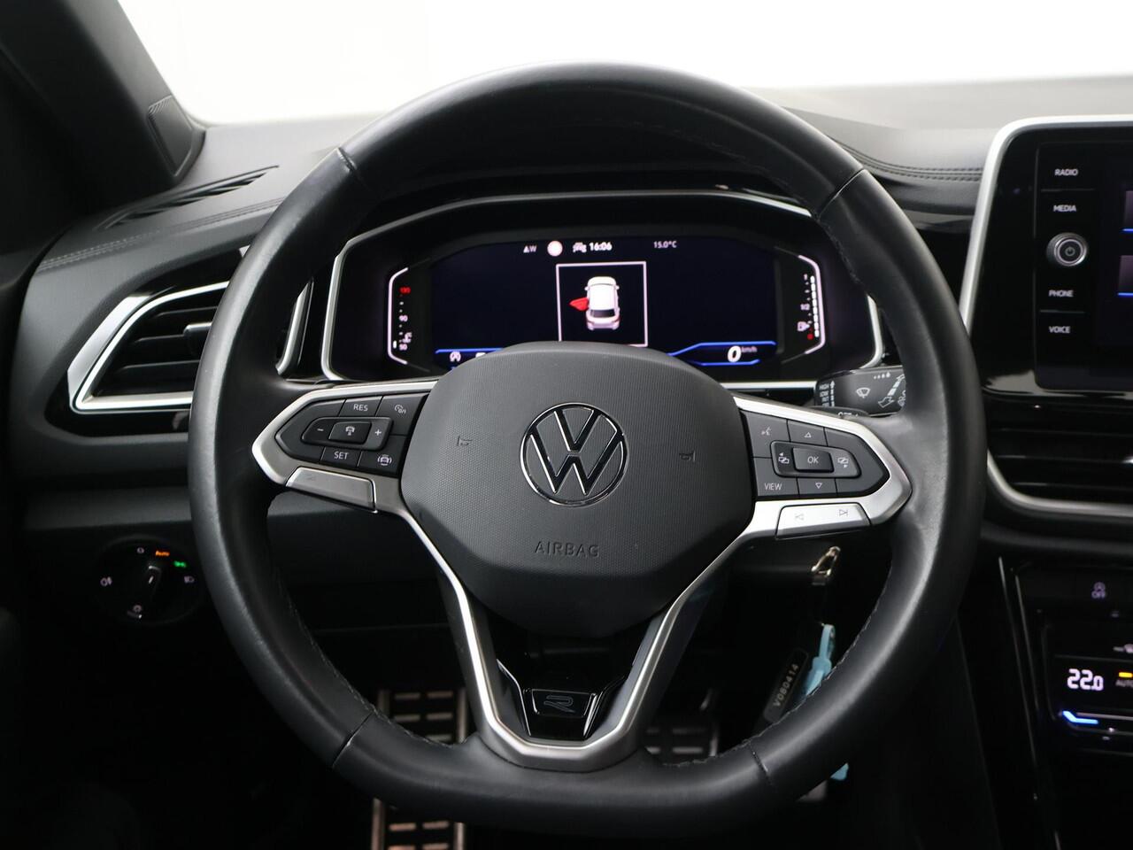 Volkswagen T-Roc 1.5 TSI R-Line | 150 PK | Automaat | Navigatiesysteem | Achteruitrijcamera | R-Line |