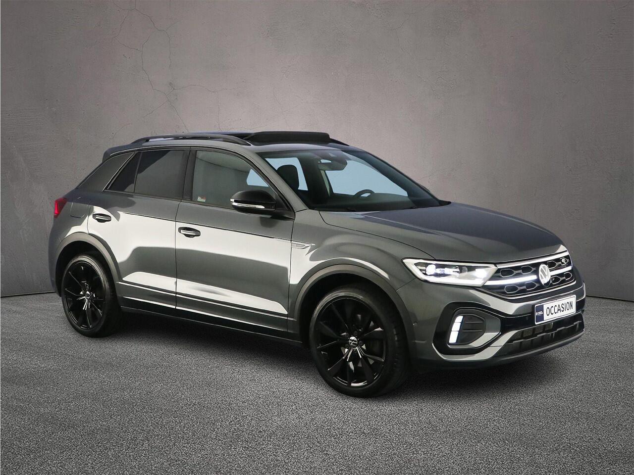 Volkswagen T-Roc R-Line Edition 1.5 TSI 150pk DSG Automaat Trekhaak, Panoramadak, Black Style, LED matrix koplampen, Adaptive cruise control, Beats audio, Achteruitrijcamera