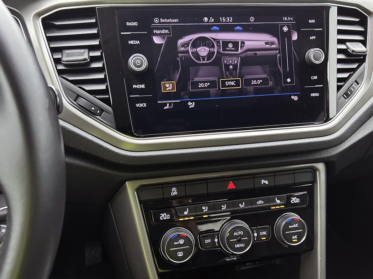 Volkswagen T-Roc 1.5 TSI Style Business | Digitaal Display | Trekhaak | Camera | Stoelverwarming | Nederlandse Auto | NAP |