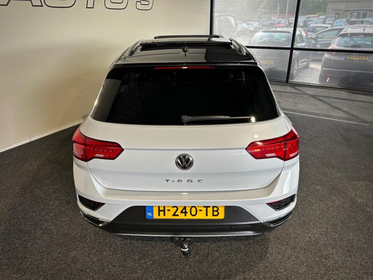 Volkswagen T-Roc 1.5 TSI STYLE BNS NAP l PANO l TREKHAAK l CLIMA l NAVI l LMV l