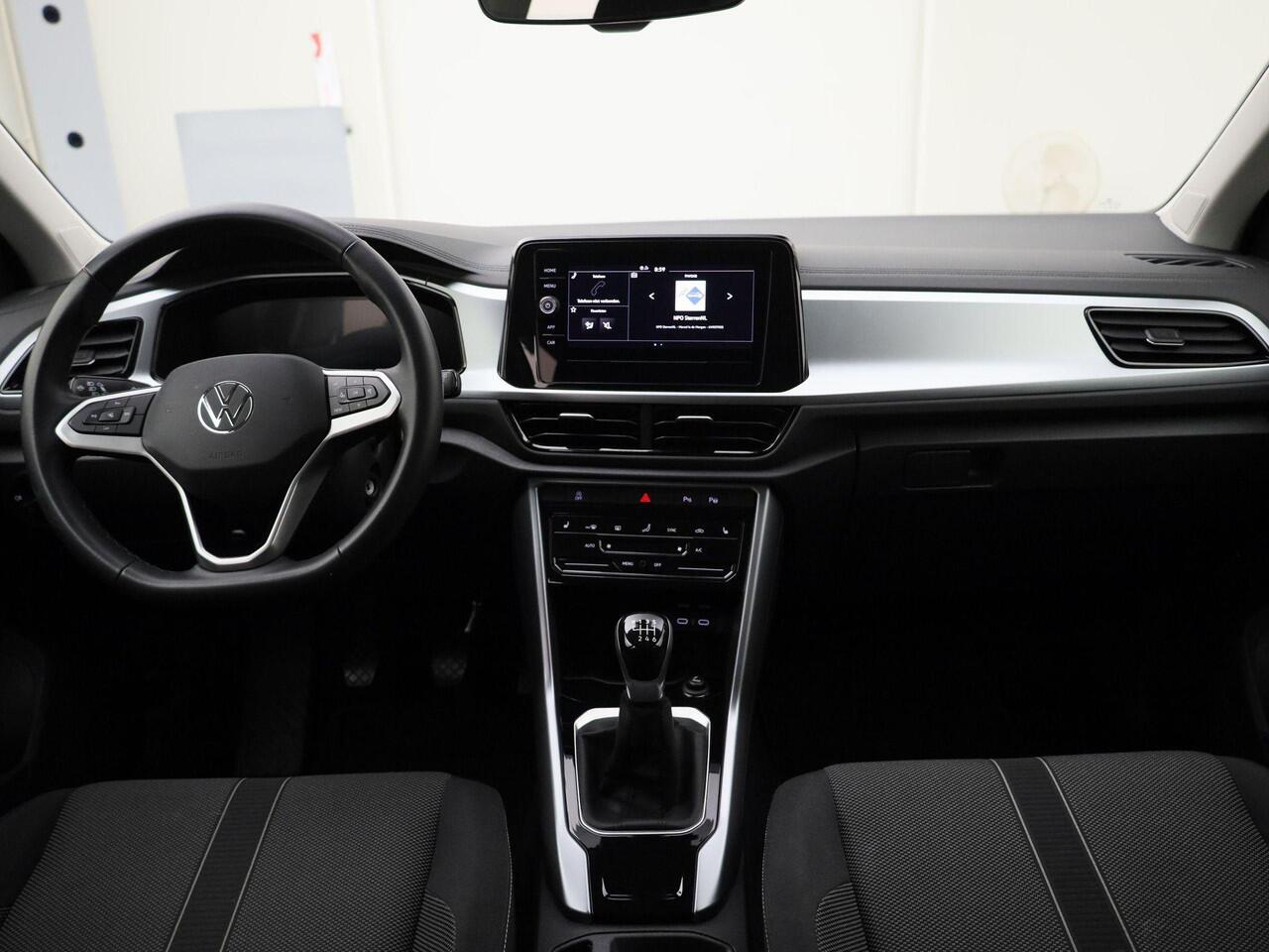 Volkswagen T-Roc 1.0TSI/116PK Life · Apple/Android Car Play · Stoelverwarming · LED · Garantie tot januari 2027