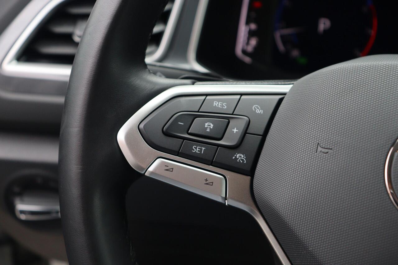 Volkswagen T-Roc 1.5 TSI Style | Camera | ACC | DAB | Fabrieksgarantie |