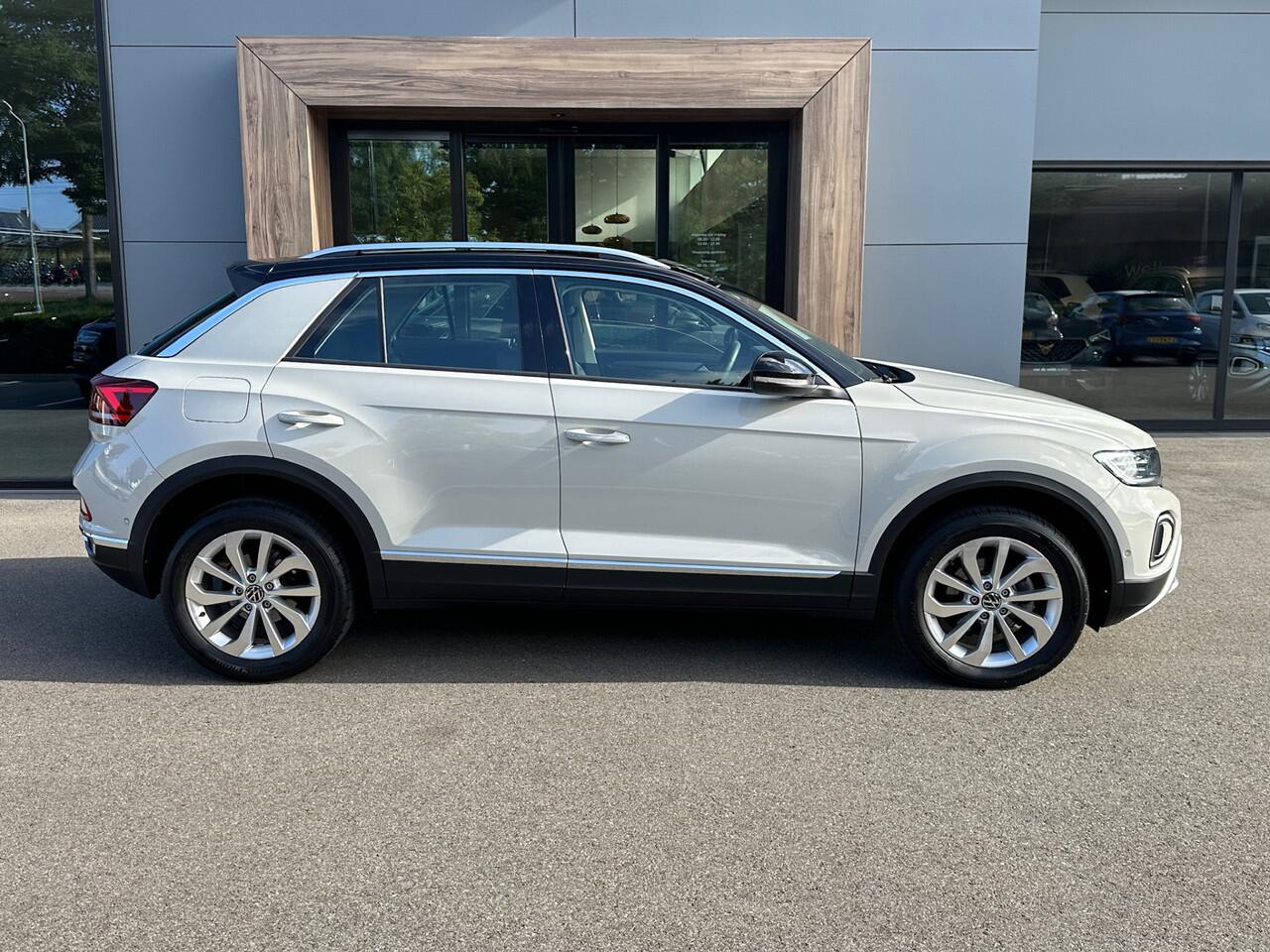 Volkswagen T-Roc 1.5 TSI 150pk DSG Style Carplay | Camera | Keyless | Elek. Achterklep | Rijklaar incl. garantie