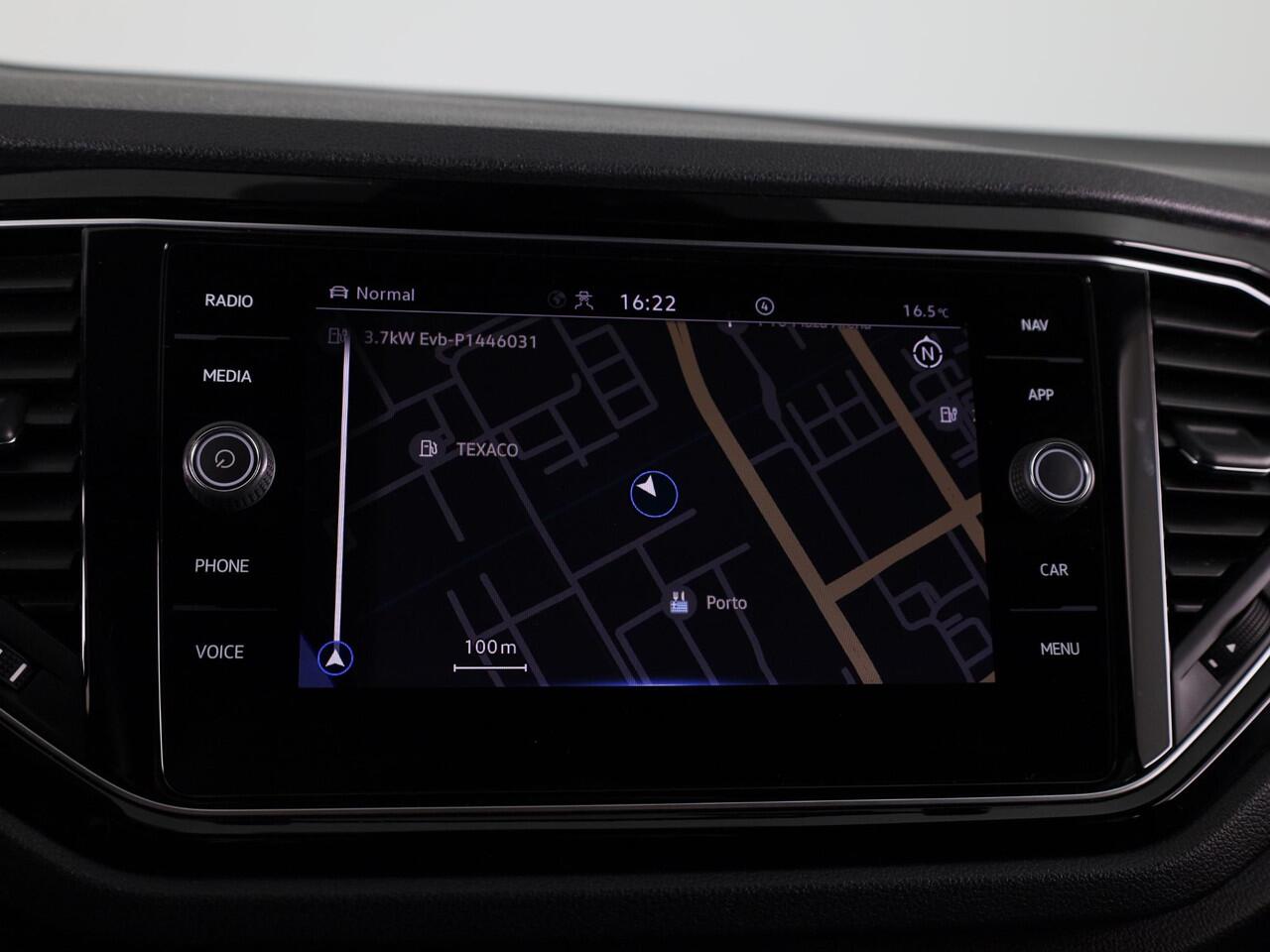 Volkswagen T-Roc 1.5 TSI Sport 150 PK | Automaat (DSG) | Black style | Camera | Digitaal dashboard | 18 Inch