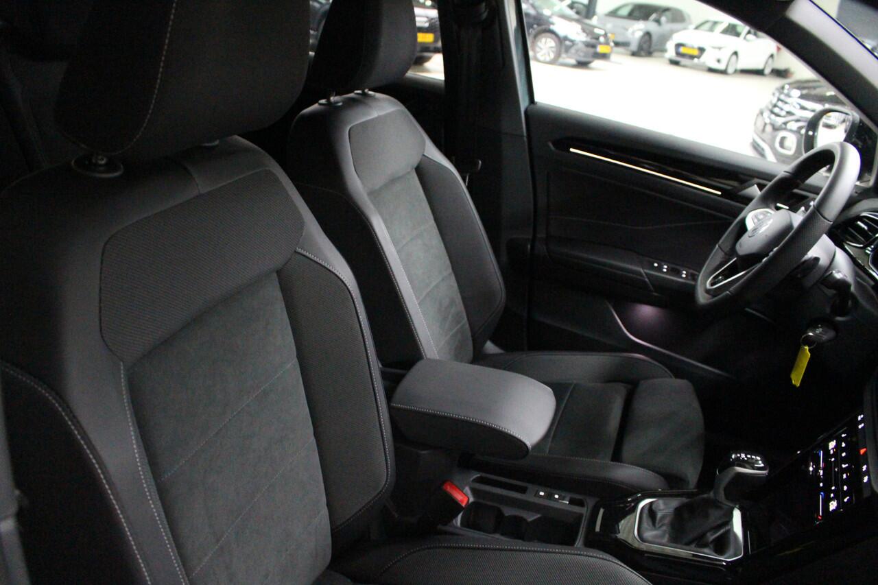 Volkswagen T-Roc 1.5 TSI 150PK R-Line Blackstyle Navigatie | 18" Velgen Nevada | Climate Control | IQ-Light Led