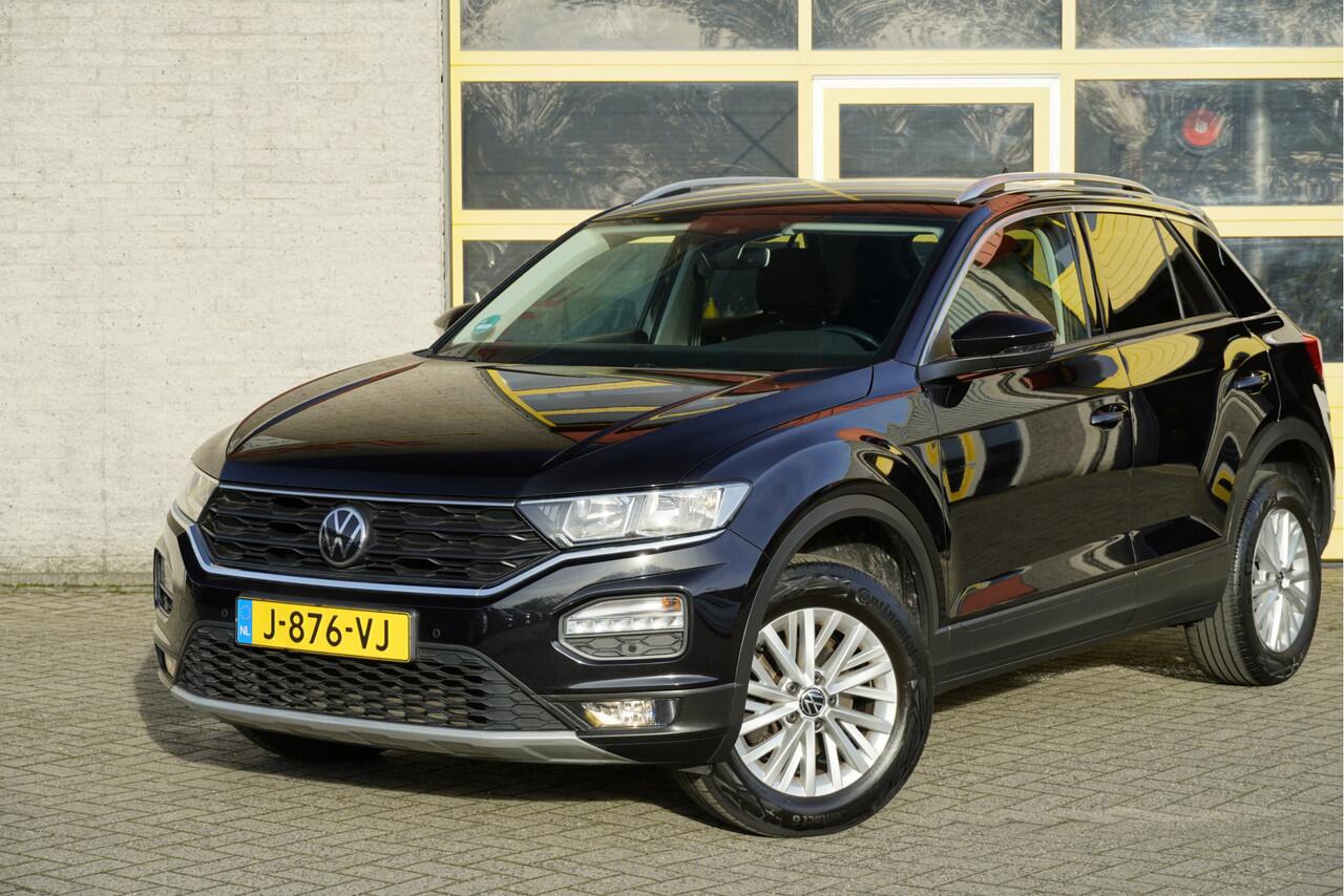 Volkswagen T-Roc 1.0 TSI Style Business BJ2020 Lmv 16" | Led | Pdc | Navi | Elek. achterklep | App-Connect | Virtual cockpit | Climate control | Cruise control | Extra getint glas