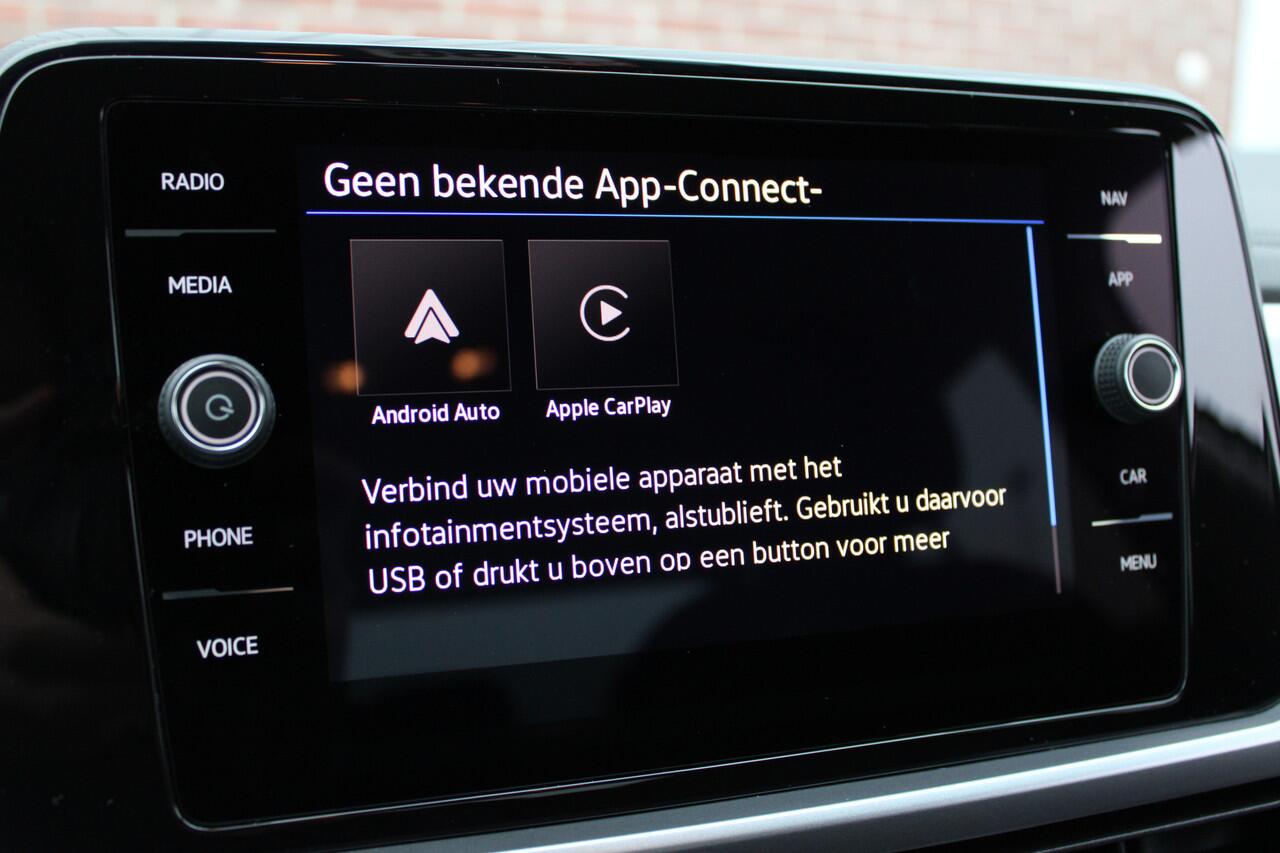 Volkswagen T-Roc 1.5 TSI 150PK DSG Style |I.Q. LIGHTS|ACC|KEYLESS|CARPLAY|