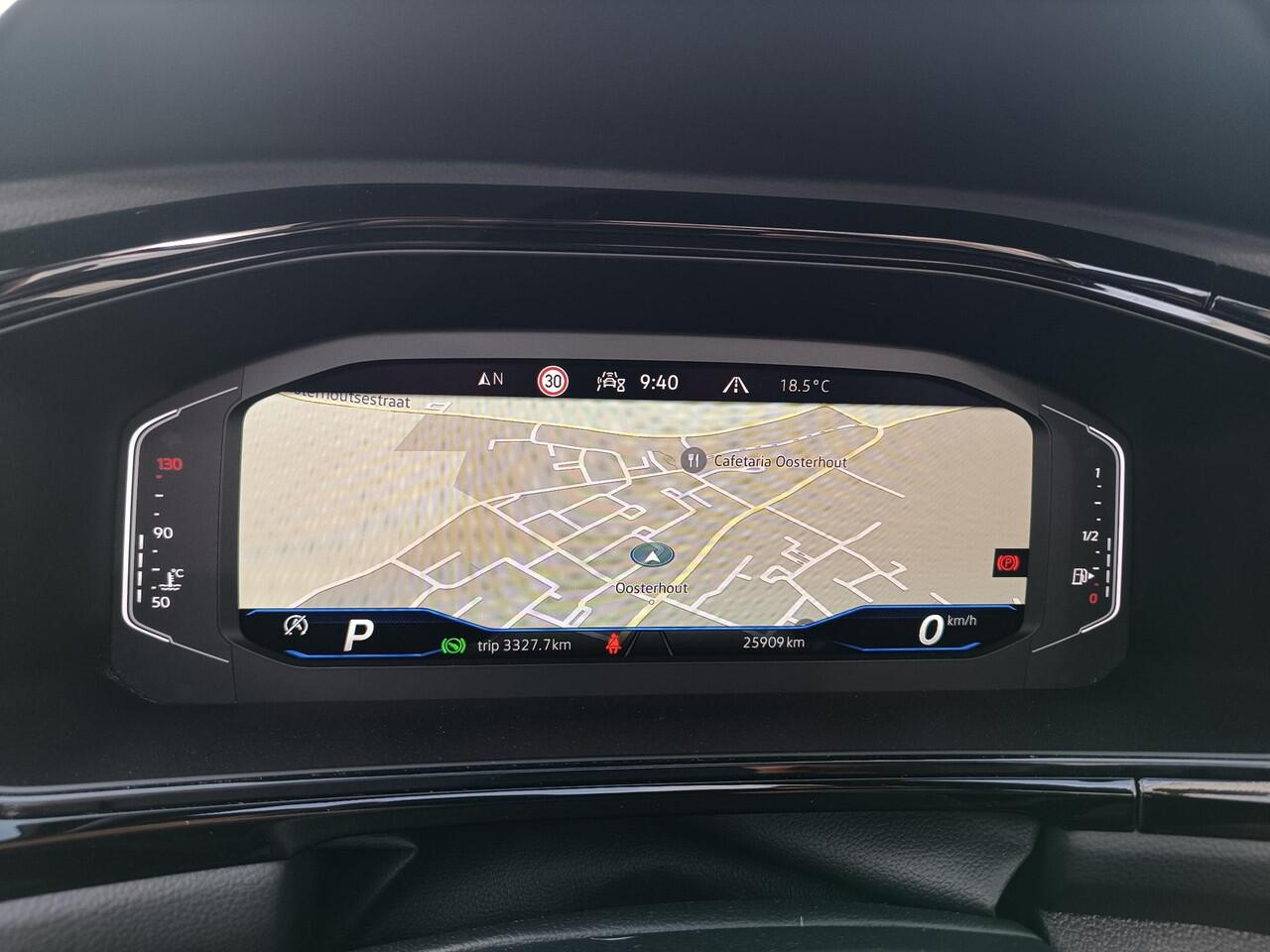 Volkswagen T-Roc Cabrio 1.5 TSI R-Line Black style, carplay, adapt. cruise