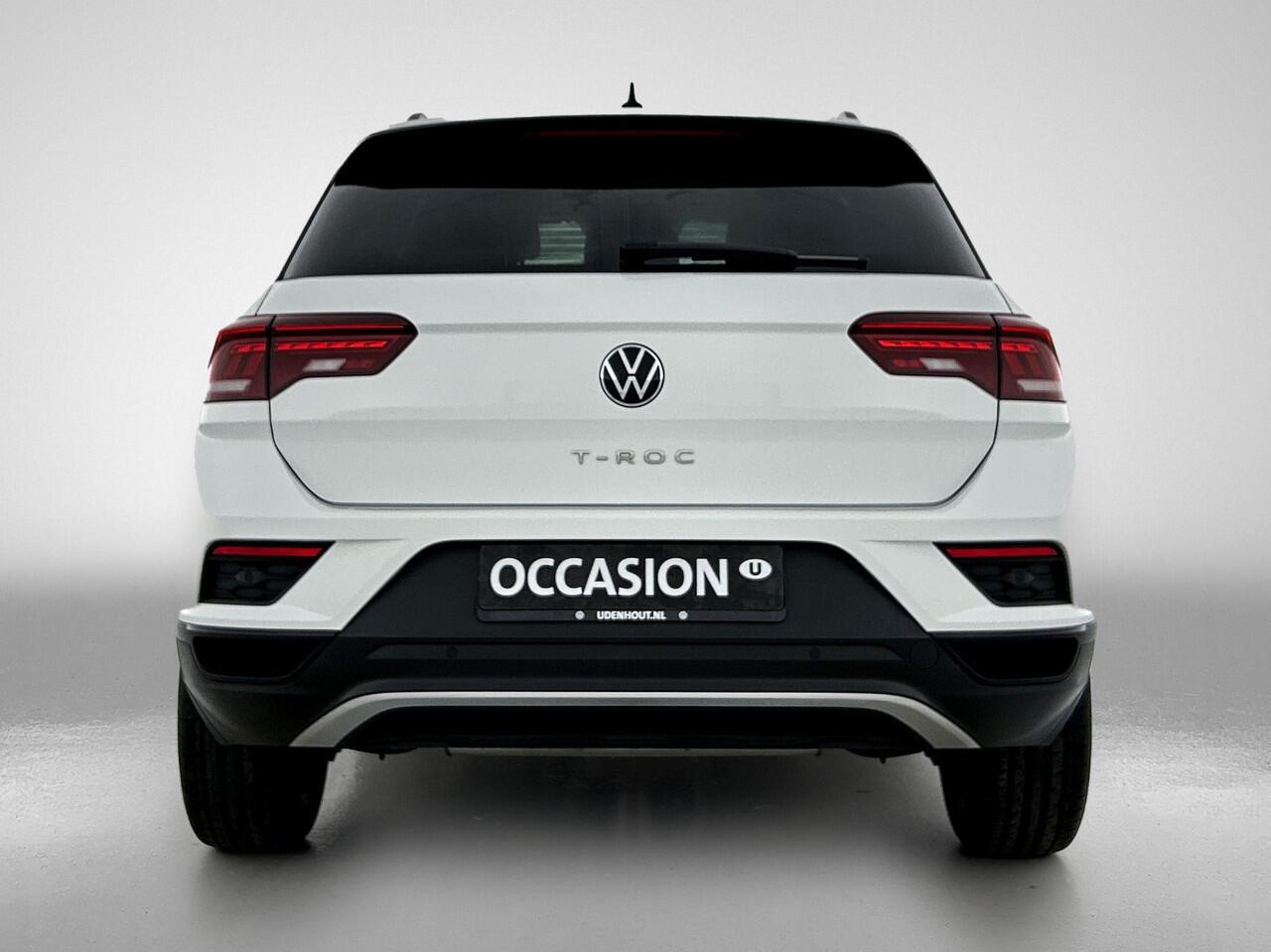 Volkswagen T-Roc 1.5 TSI 150pk Automaat Sport Black Style / Camera / Navigatie / Adaptive Cruise