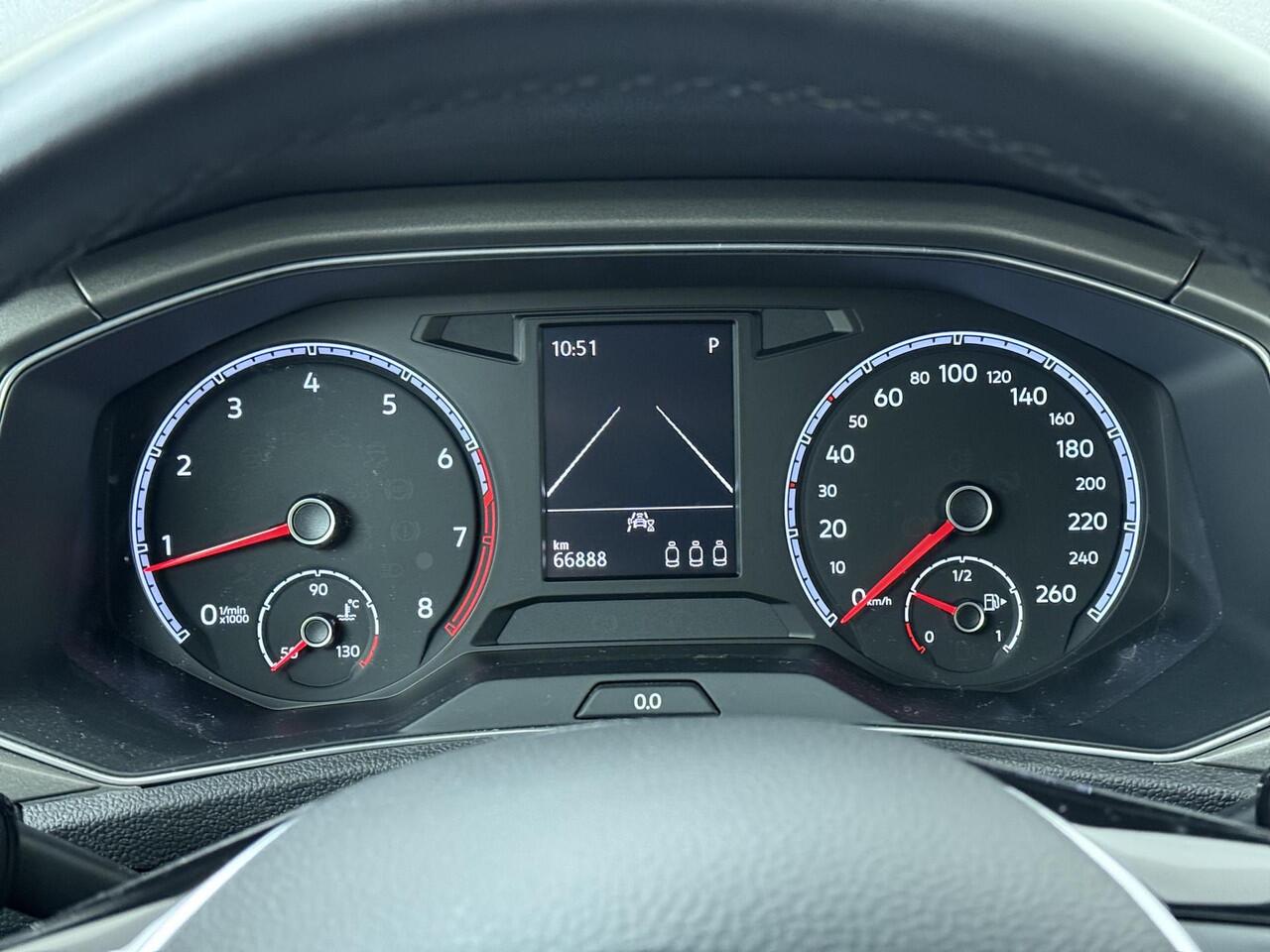 Volkswagen T-Roc 1.5 TSI Style | 150 PK | Automaat | Climate control | Adaptive cruise control |