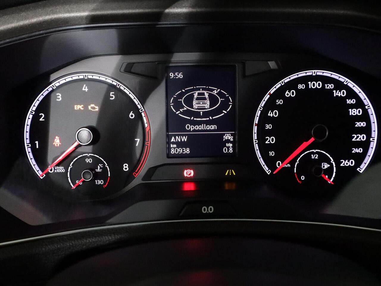 Volkswagen T-Roc 1.0 TSI Style 115 pk | Navigatie | Parkeersensoren | Autom. airco | Adaptieve cruise control | Apple Carplay/Android Auto |