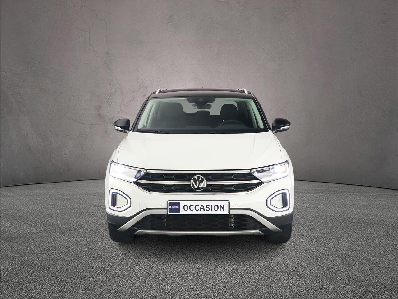 Volkswagen T-Roc Style 1.5 TSI 150pk DSG Automaat Trekhaak, Adaptive cruise control, LED koplampen, Navigatie, Stoelverwarming, Parkeersensoren, App connect