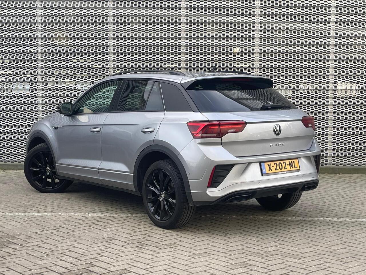 Volkswagen T-Roc 1.0 TSI 110PK R-Line Business / Black Style / Getint Glas / 18''LMV / VW