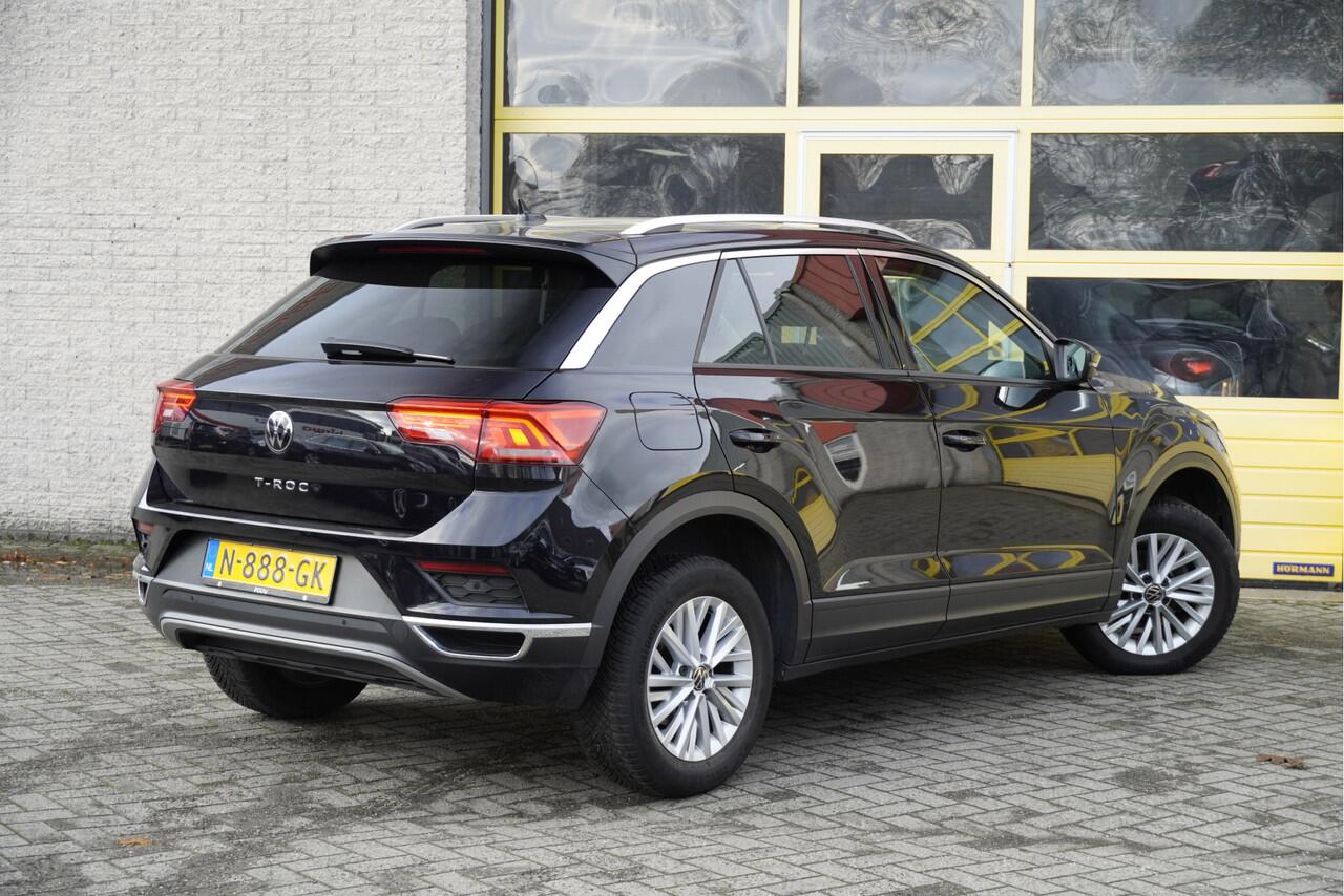Volkswagen T-Roc 1.5 TSI 150PK! Automaat Style BJ2021 Lmv 16" | Led | Pdc | Navi | App-Connect | Climate control | Cruise control | Extra getint glas