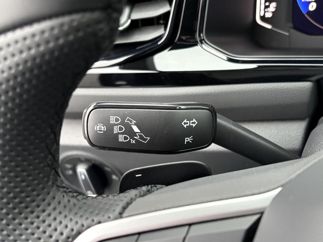 Volkswagen T-Roc 1.5 Tsi R-Line Black Style