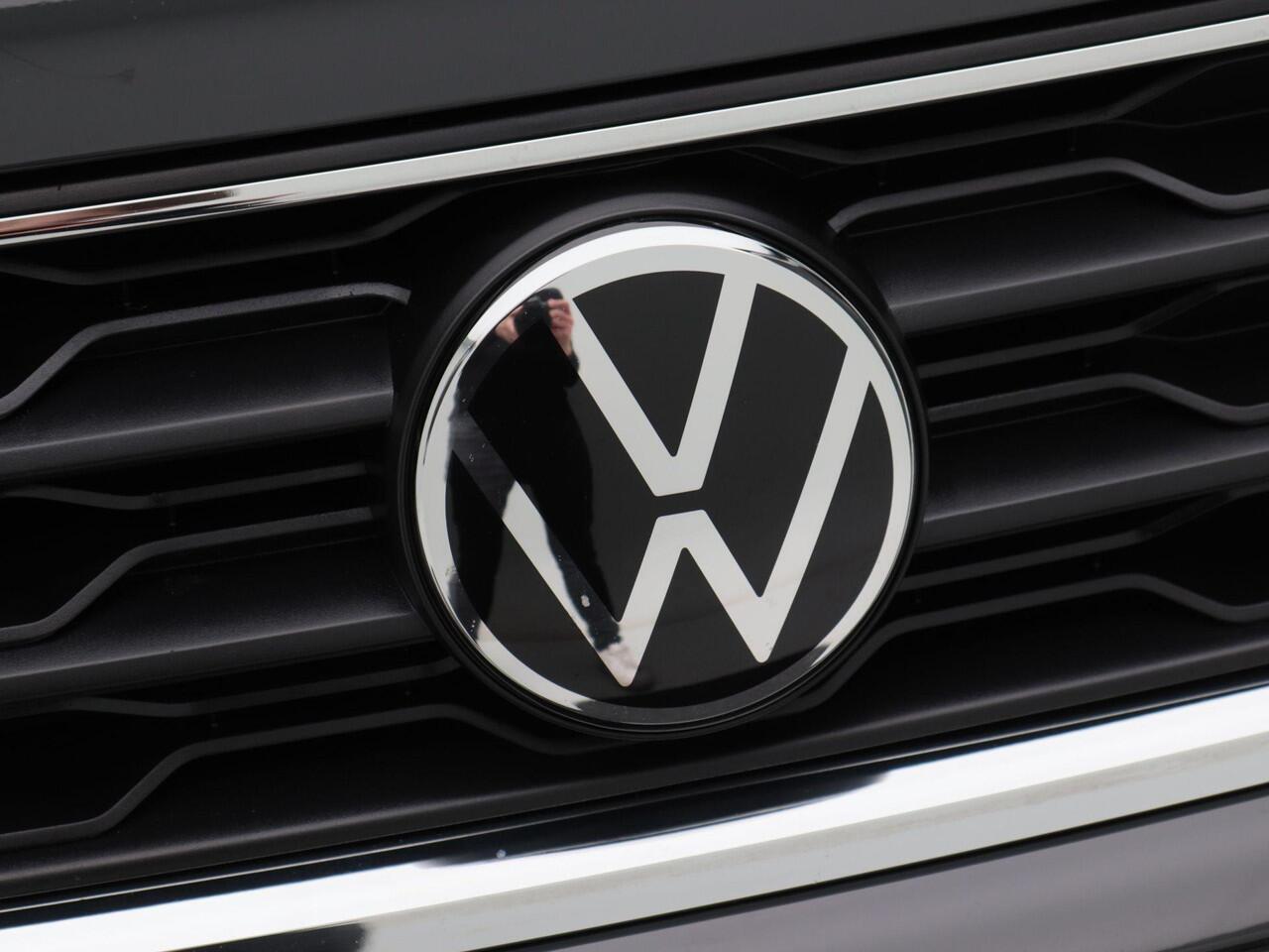 Volkswagen T-Roc 1.5 TSi 150 Pk Automaat Style Business | LED | Adaptive Cruise | Navigatie | Camera | Climatronic | Privacy Glas | 69.201 Km!!