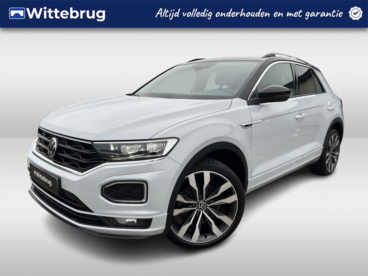 Volkswagen T-Roc 1.5 TSI 150pk DSG R-Line / Trekhaak Afneembaar / R-Line in-en exterieur 19" LMV / Virtual Cockpit / Zwart Dak / App connect / Navi