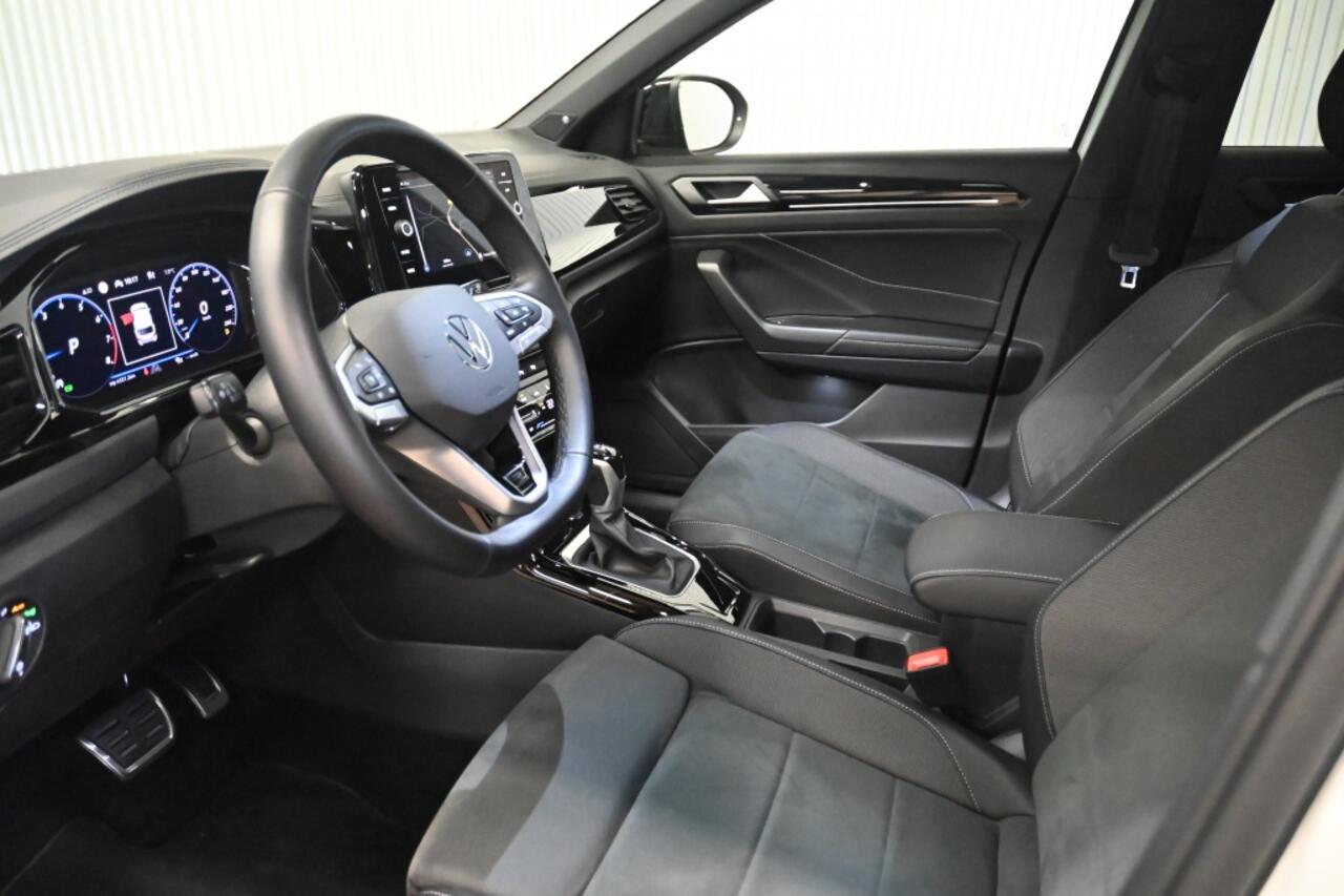 Volkswagen T-Roc 1.5 TSI AUTOMAAT R-Line IQ|PANO|BEATS|TREKHAAK