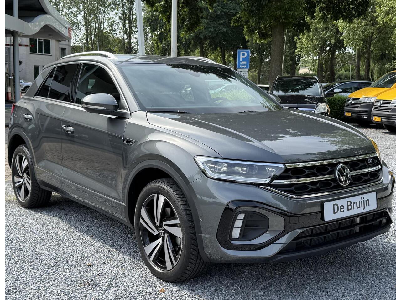 Volkswagen T-Roc 1.5 TSI 150pk DSG R-Line (Trekhaak,Camera,IQ,Virtual)