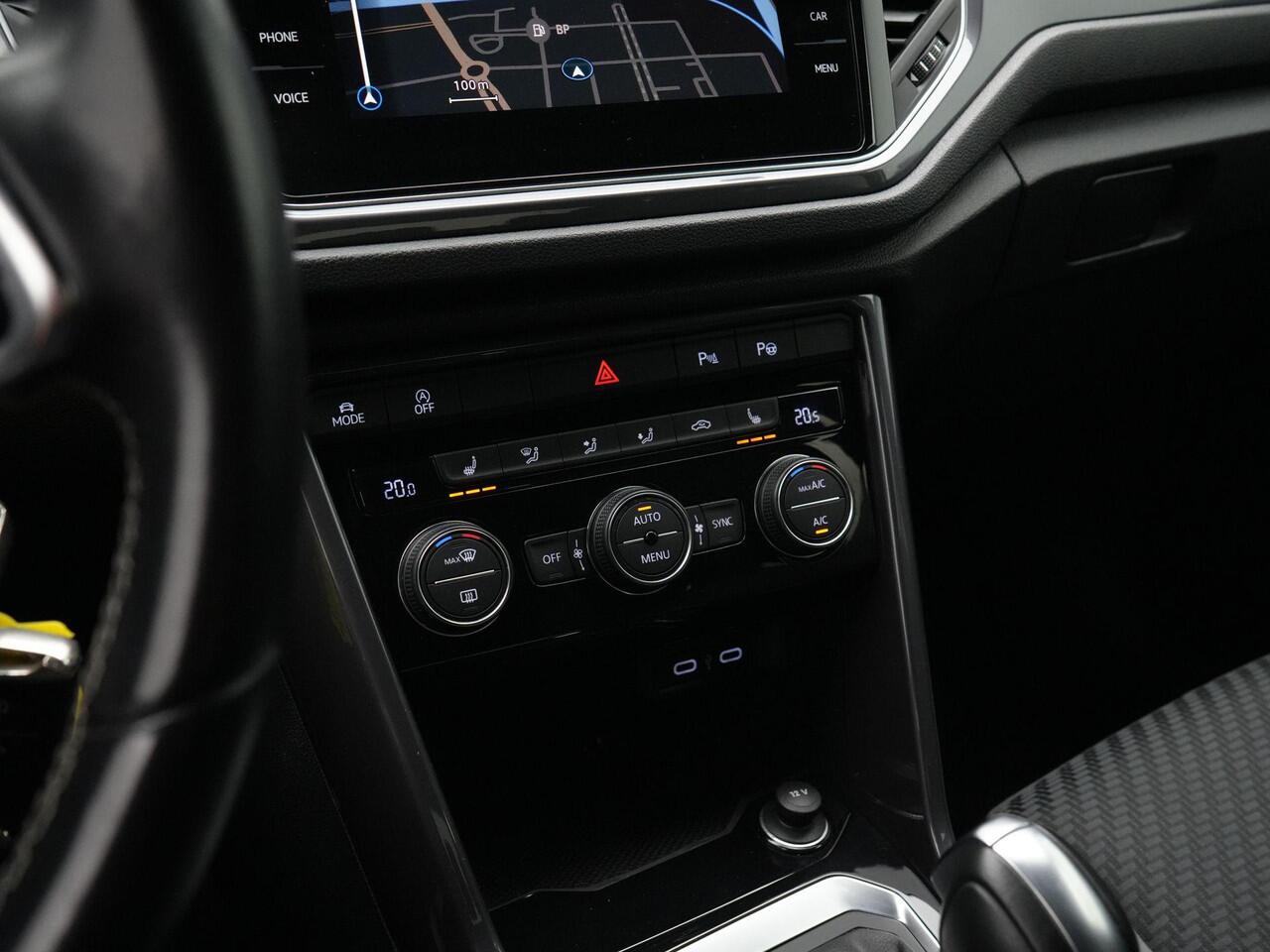 Volkswagen T-Roc 1.5 TSI 150 pk DSG Sport Business R / R-Line | Panoramadak | Trekhaak | Achteruitrijcamera | Stoelverwarming | Navigatie