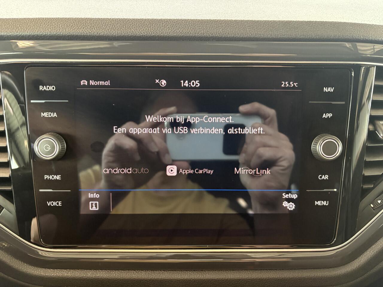 Volkswagen T-Roc 1.5 TSi 150PK DSG Sport Bns R-Line AFN.TREKHAAK/19INCH/CAMERA/NAVI/VIRTUAL/CARPLAY/PDC