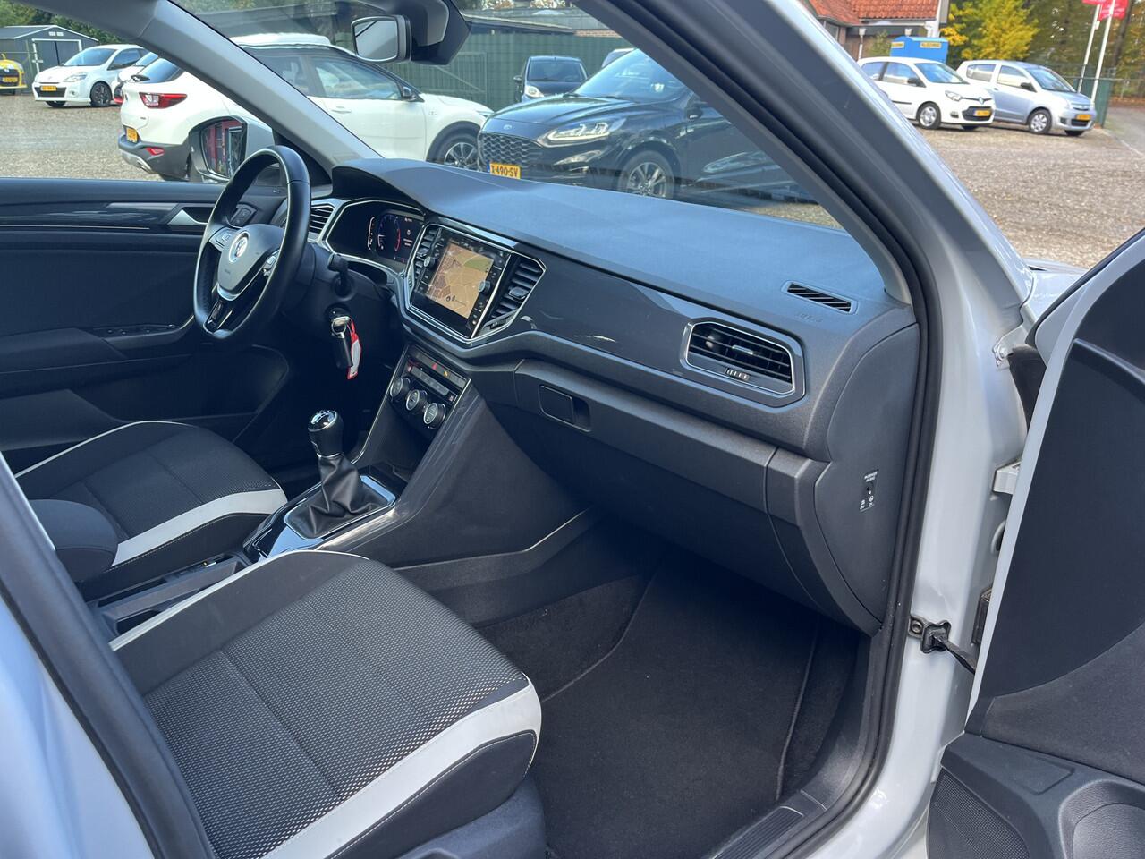 Volkswagen T-Roc 1.5 TSI Sport Orig. Nederlands/Dealer Onderhouden