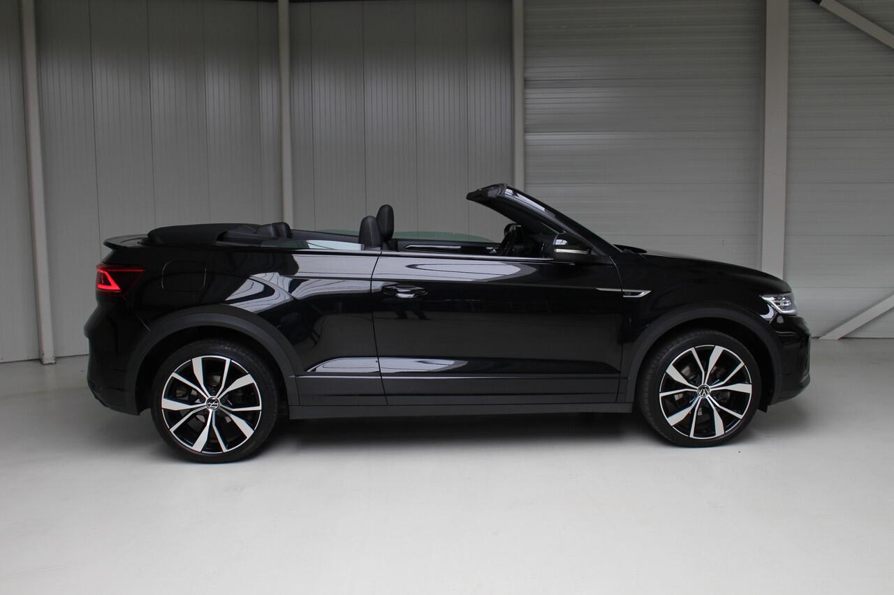 Volkswagen T-Roc Cabrio 1.5 TSI 150pk DSG R-Line Blackstyle Navigatie | Matrix Led | 19" Misano | Beats Audio